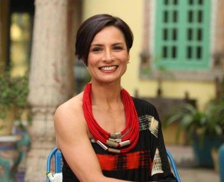 Adhuna Akhtar