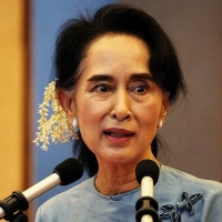 aung san suu kyi