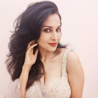 flora saini