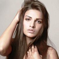 himanshi khurana