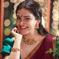 honey rose