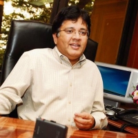 kalanithi maran