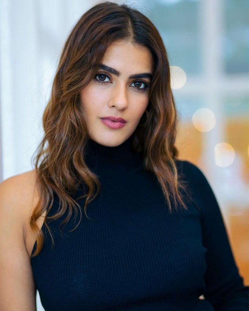 Kavya Thapar