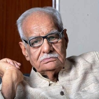 kuldip nayar