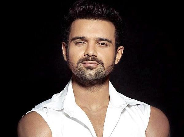 Mahaakshay Chakraborty