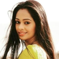 mugdha chaphekar