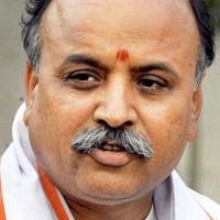 pravin togadia