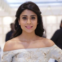 shriya saran