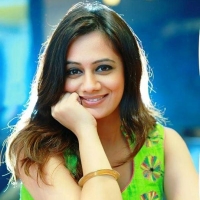 spruha joshi