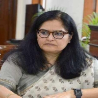 usha sharma (ias)