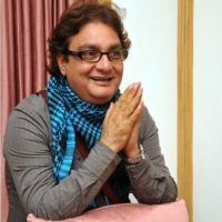 vinay pathak